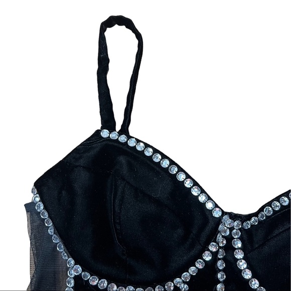 NEW Starlet ASOS Black Crushed Velvet Embellished Zip Back Corset Top 8 - Picture 3 of 10